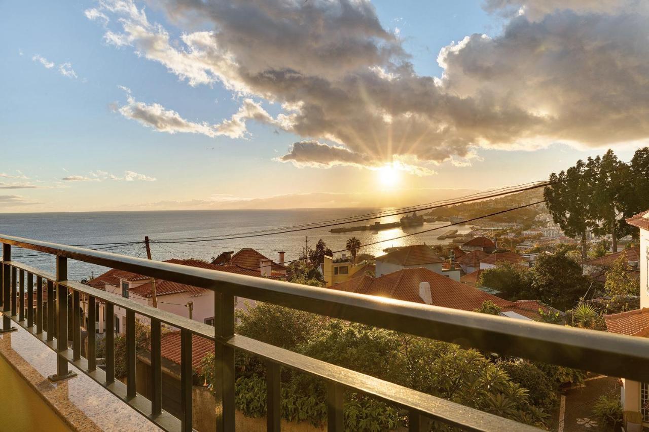 Palheiro Residence Familiar 2 Funchal  Bagian luar foto